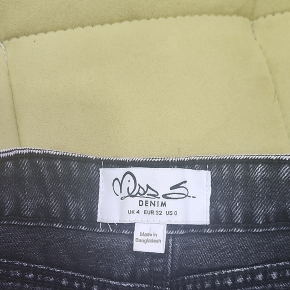 Gray and Black Mini Skirt Casual Night Out - Picture 4 of 7